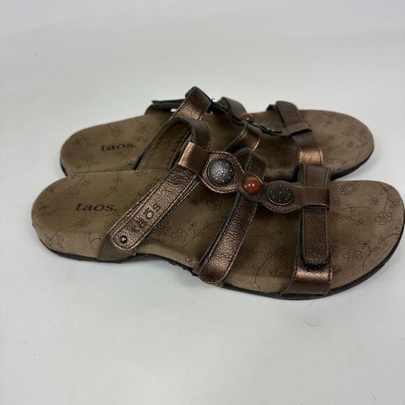 TAOS Prize 4 Three Strap Bronze Metallic Leather Slide Sandals Womens Sz 9 - Picture 1 of 10